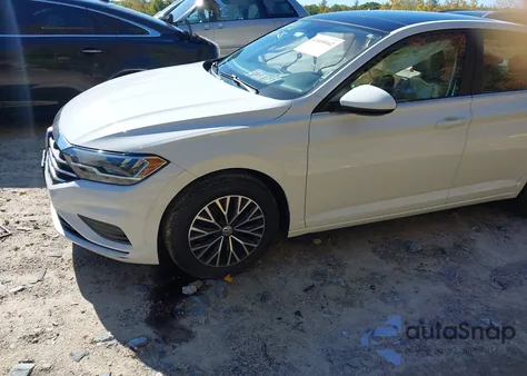 2019 Volkswagen Jetta 1.4T R-Line/1.4T S/1.4T Se z USA, uszkodzony, nr VIN 3VWC57BU7KM002008